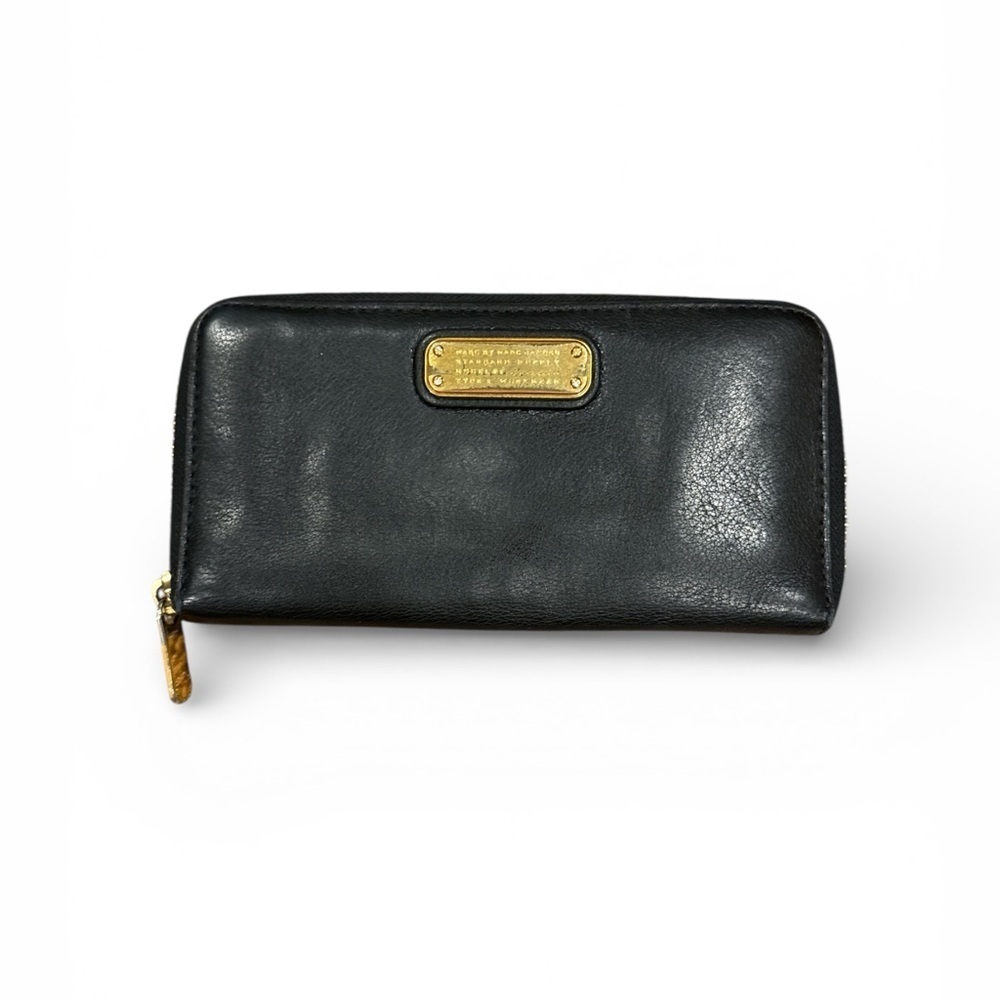 Marc by Marc Jacobs Black Leather Zip Wallet with Gold Plaque